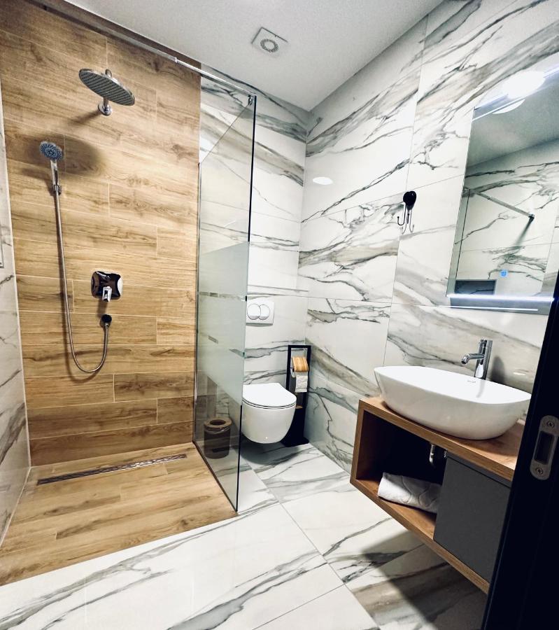 Rooms Σλαβόνσκι Μπροντ Εξωτερικό φωτογραφία