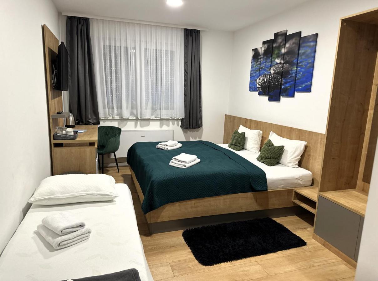 Rooms Σλαβόνσκι Μπροντ Εξωτερικό φωτογραφία