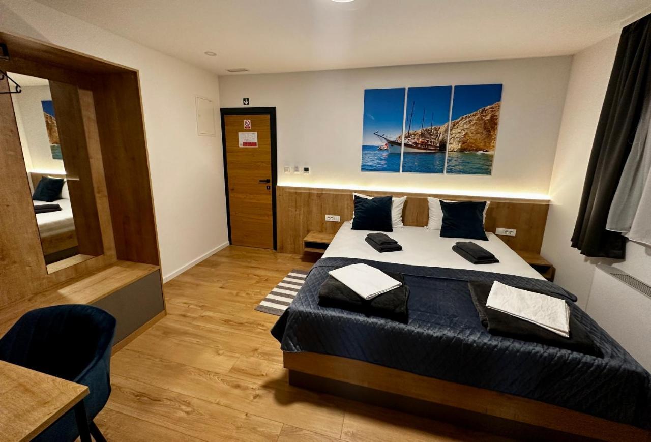 Rooms Σλαβόνσκι Μπροντ Εξωτερικό φωτογραφία