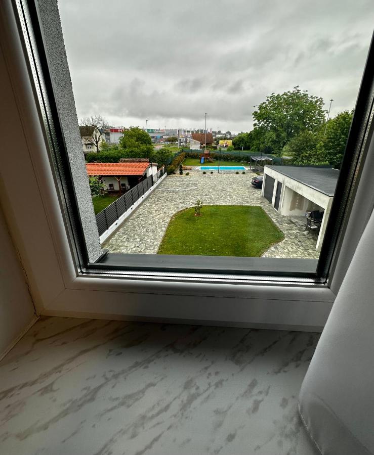 Rooms Σλαβόνσκι Μπροντ Εξωτερικό φωτογραφία