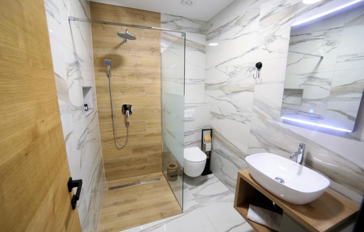 Rooms Σλαβόνσκι Μπροντ Εξωτερικό φωτογραφία