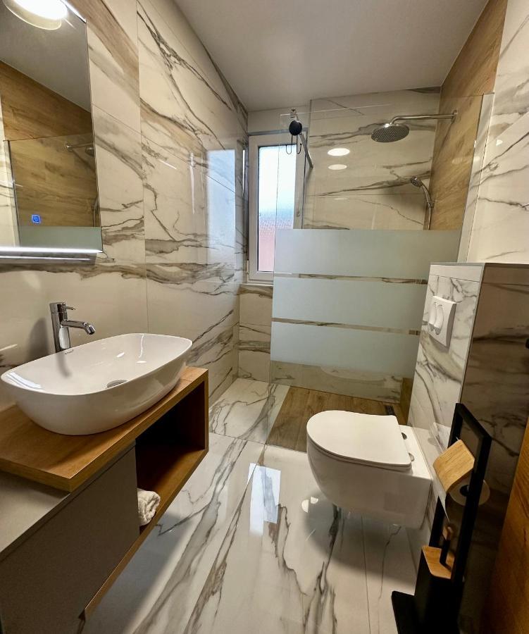 Rooms Σλαβόνσκι Μπροντ Εξωτερικό φωτογραφία